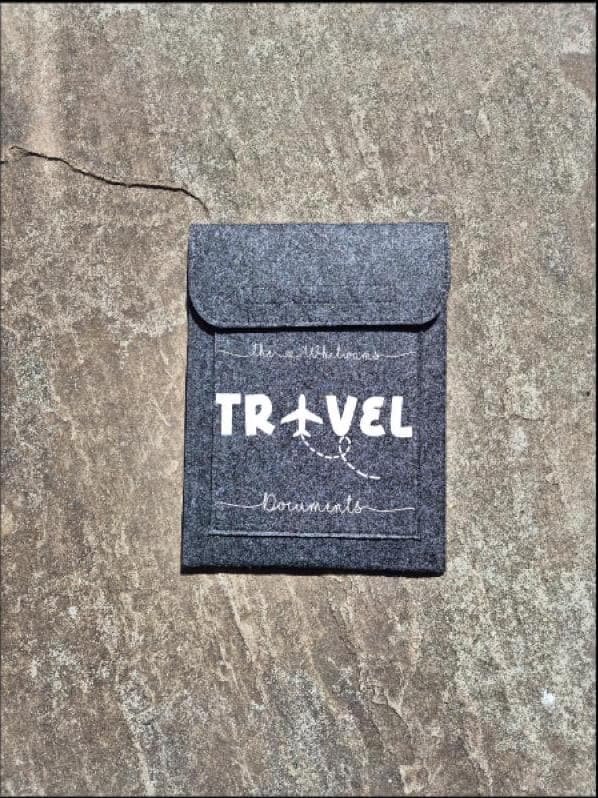 Felt Travel Folder: Document Organiser